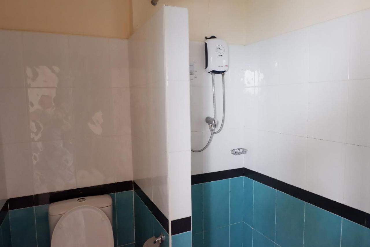 Auychai Grand Hotel Lang Suan Eksteriør billede